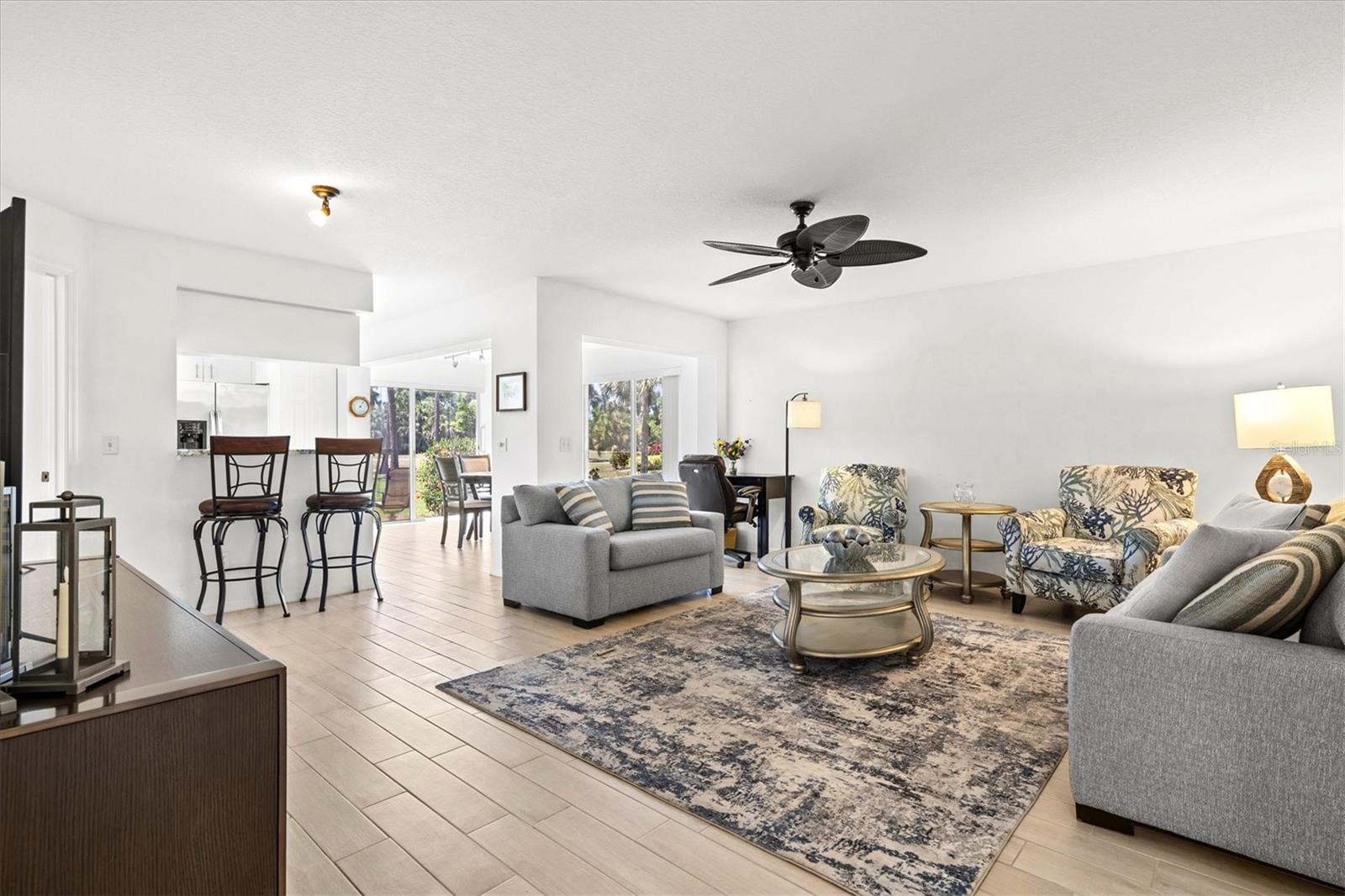 811 MONTROSE DRIVE 103