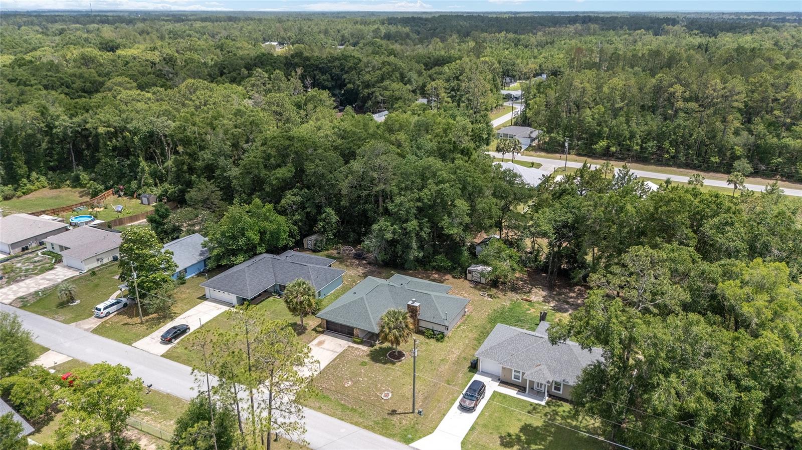 RAINBOW LAKES ESTATE - Residential