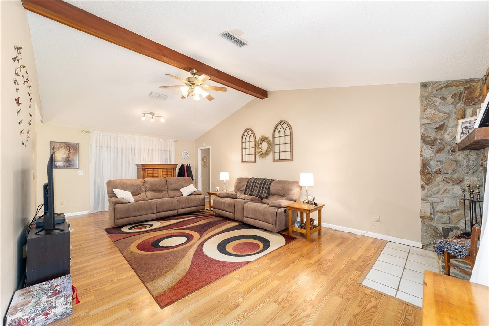 RAINBOW LAKES ESTATE - Residential