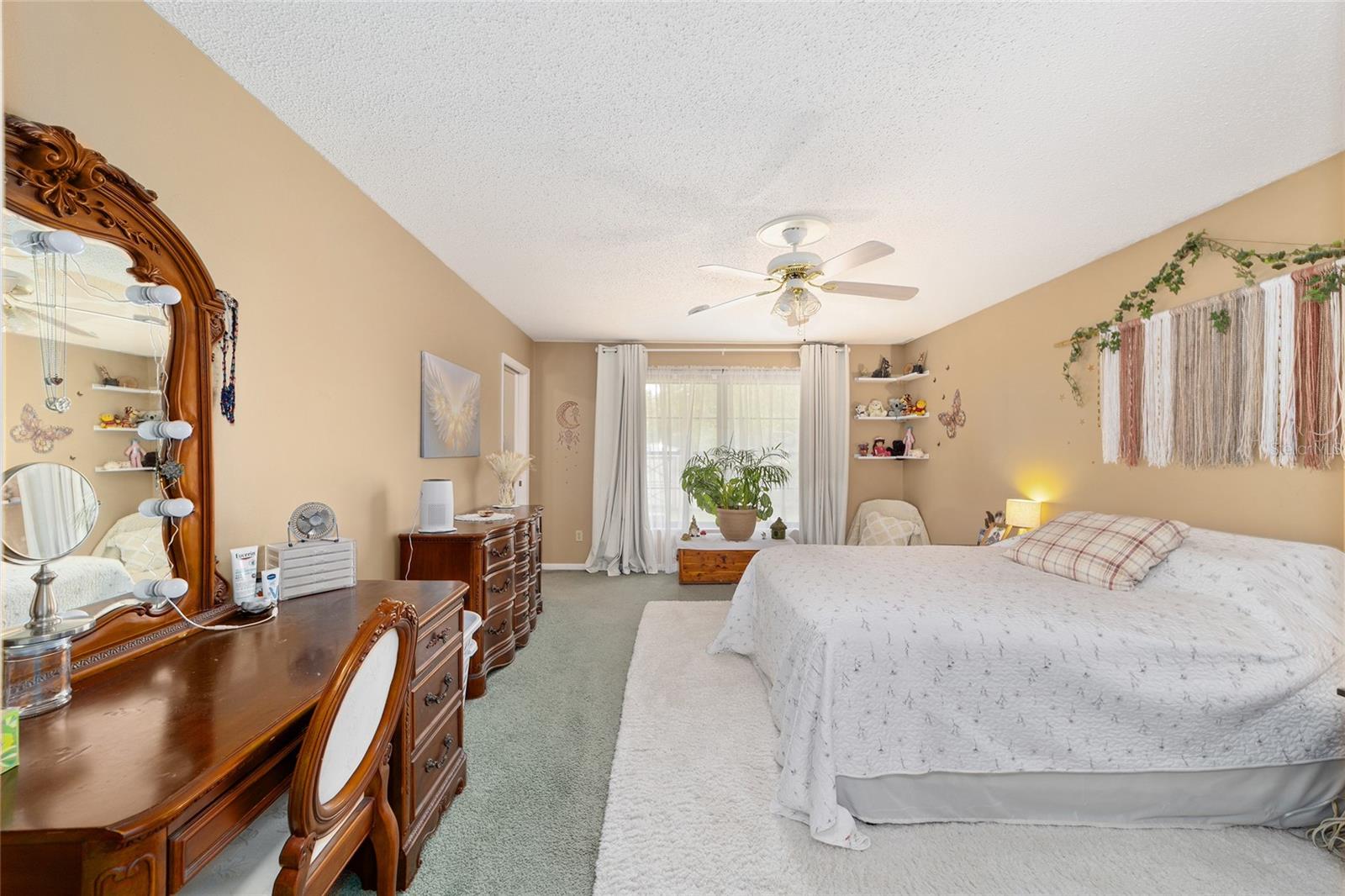RAINBOW LAKES ESTATE - Residential