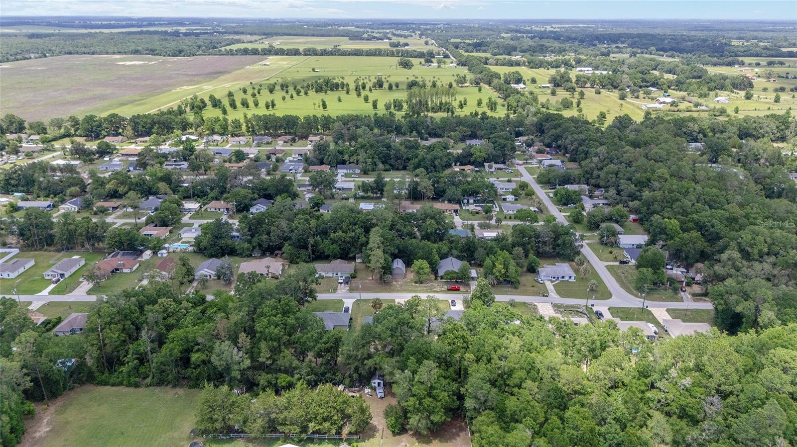 RAINBOW LAKES ESTATE - Residential