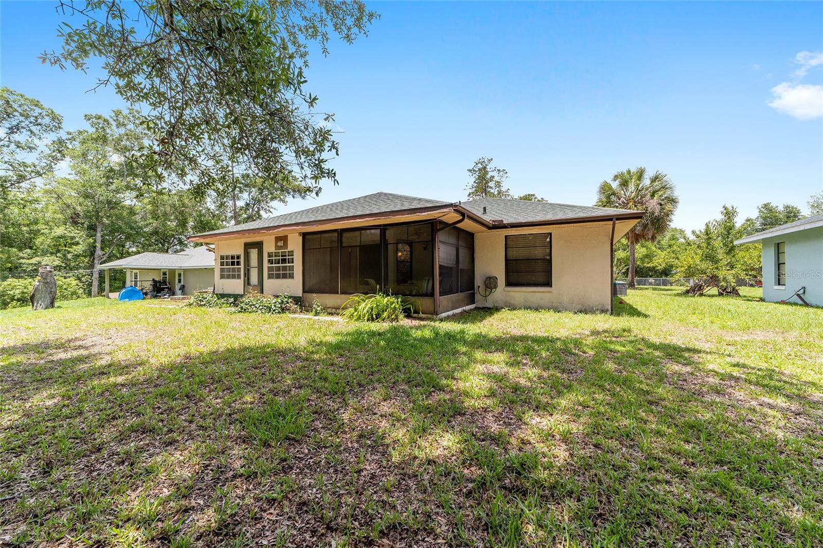 RAINBOW LAKES ESTATE - Residential