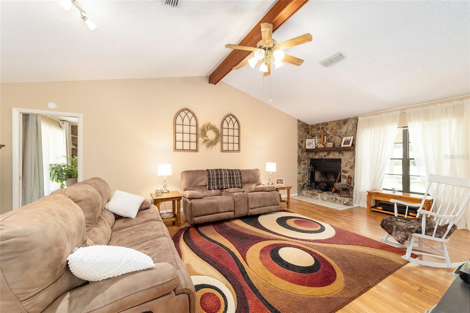 RAINBOW LAKES ESTATE - Residential