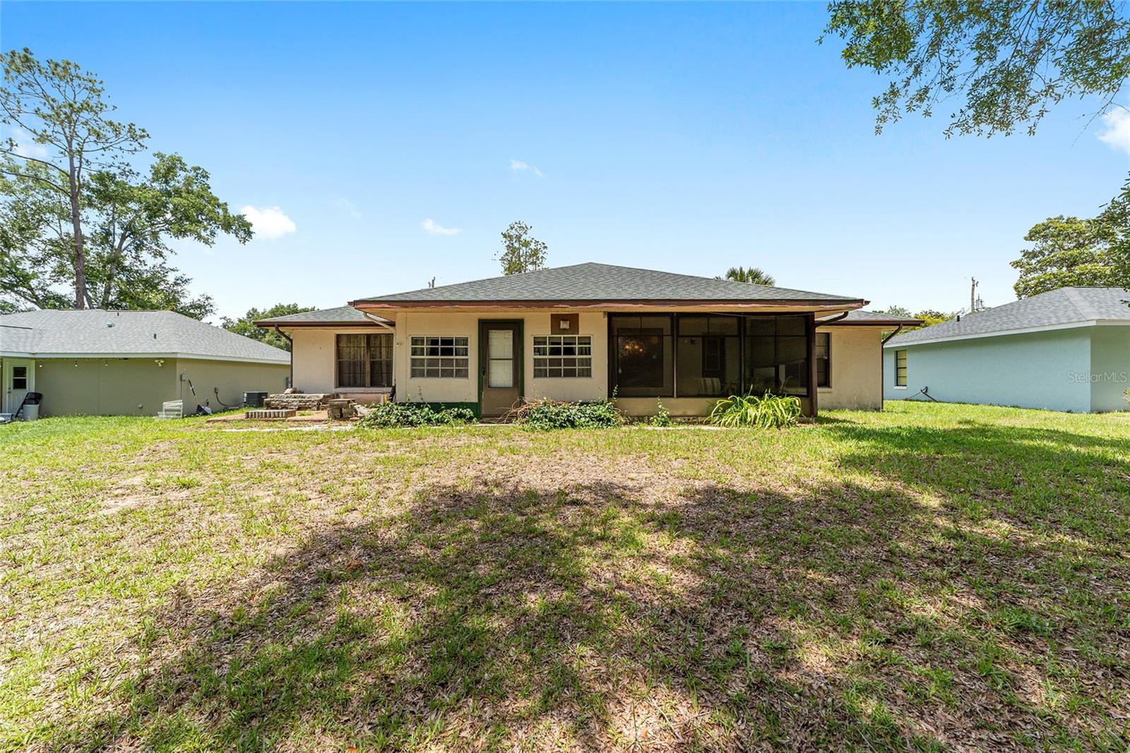 RAINBOW LAKES ESTATE - Residential