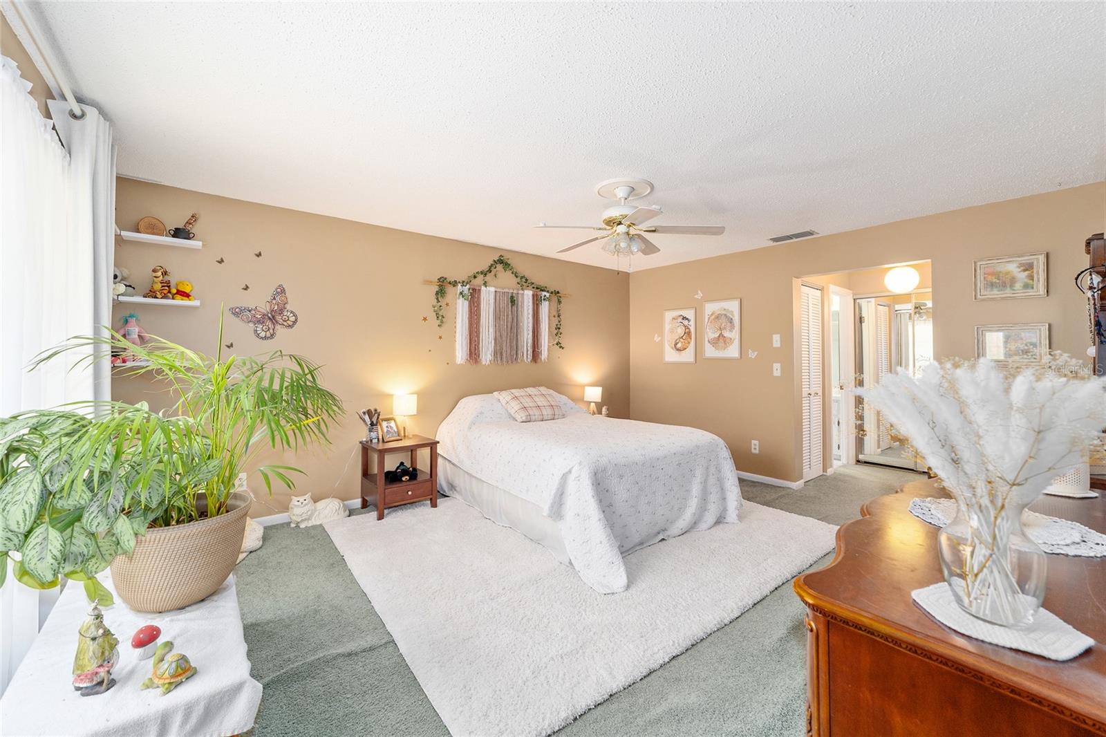 RAINBOW LAKES ESTATE - Residential