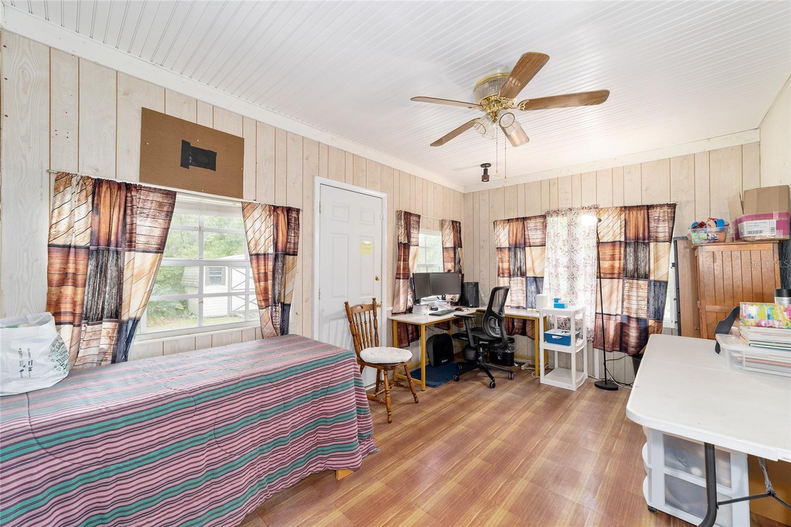 RAINBOW LAKES ESTATE - Residential