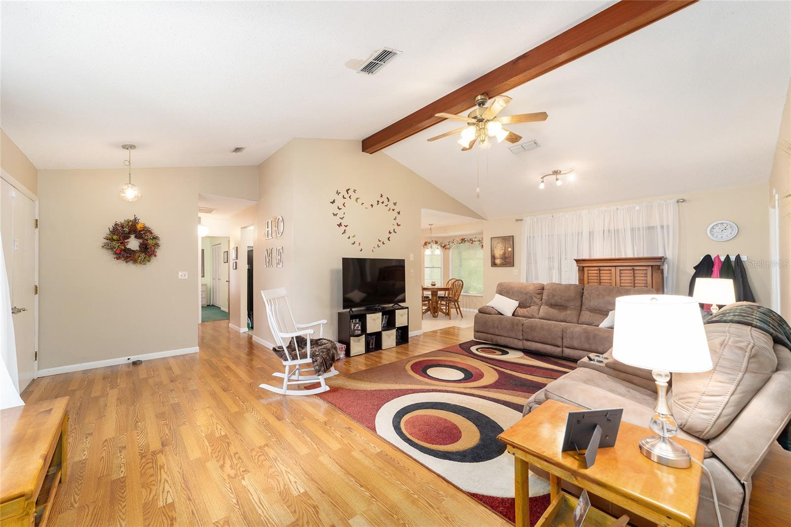 RAINBOW LAKES ESTATE - Residential