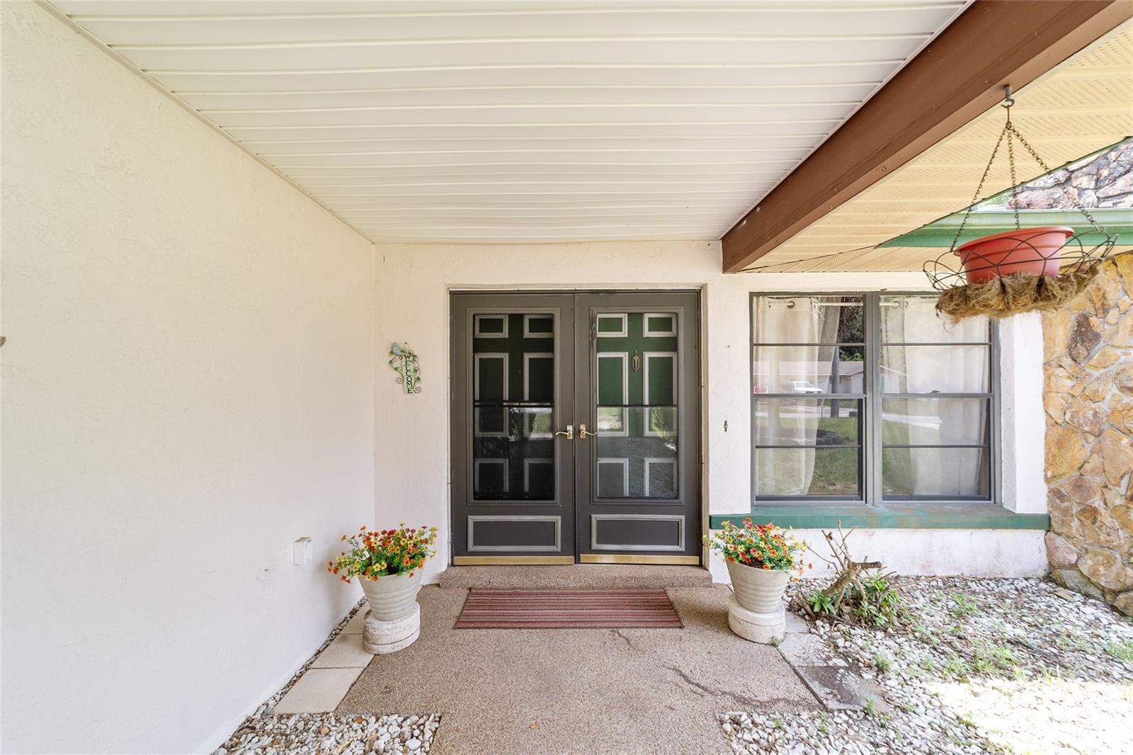 RAINBOW LAKES ESTATE - Residential