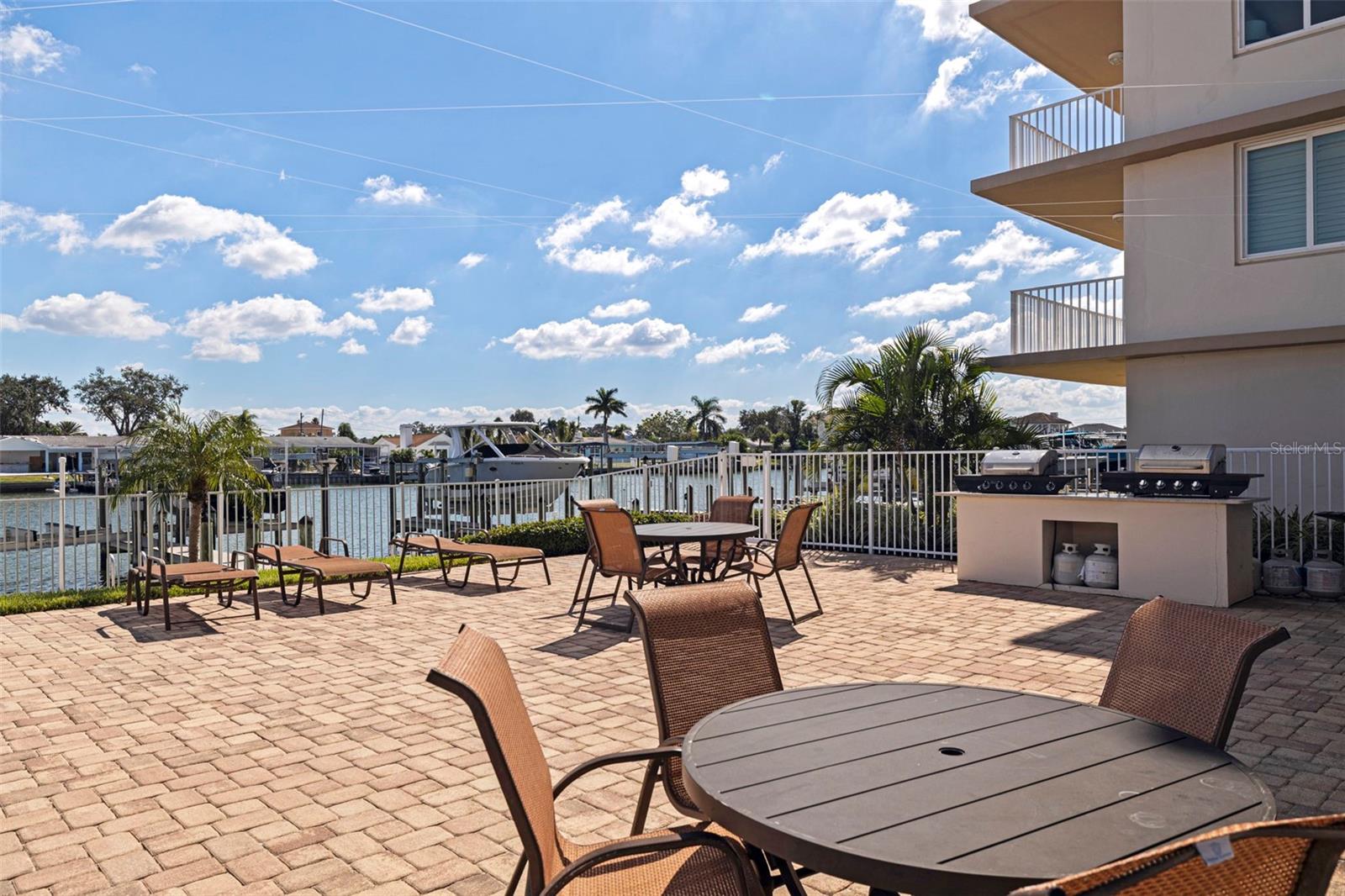 ISLAND WAY TOWERS CONDO - Residential