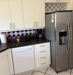 STONEYBROOK GOLF & COUNTRY CLUB - Residential Lease