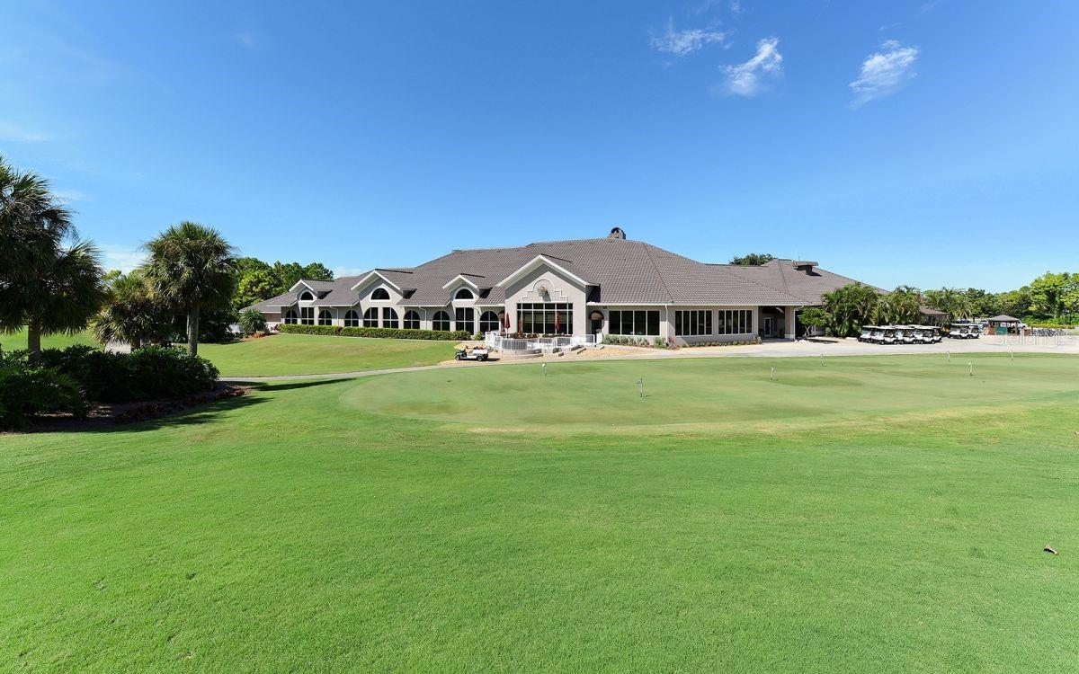 STONEYBROOK GOLF & COUNTRY CLUB - Residential Lease