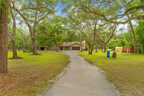 Photo of 19555 Phillips Road, Brooksville, FL 34604 (MLS # TB8393091) Photo of 19555 Phillips Road, Brooksville, FL 34604 (MLS # TB8393091)