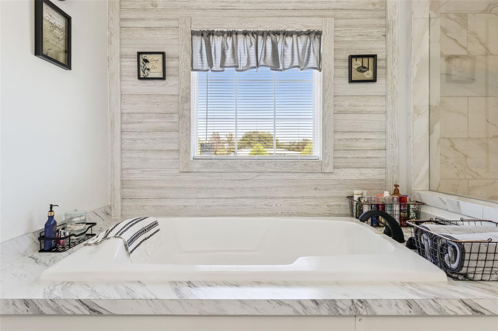 MONTGOMERY ACRES PH 2 - Residential