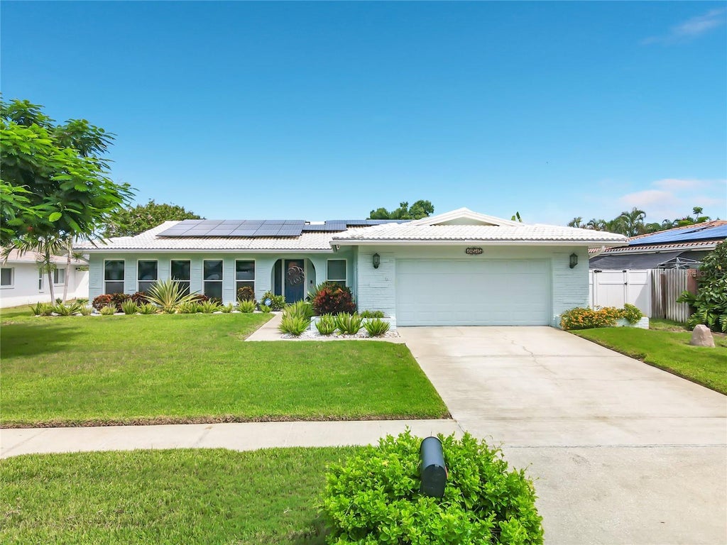 Photo of 14515 Anchorage Circle, Seminole, FL 33776 (MLS # TB8548246)