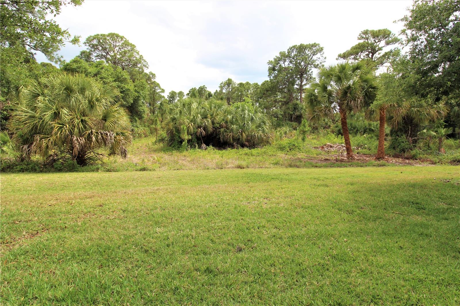 TOWNS AT LAKESIDE - Residential Lease