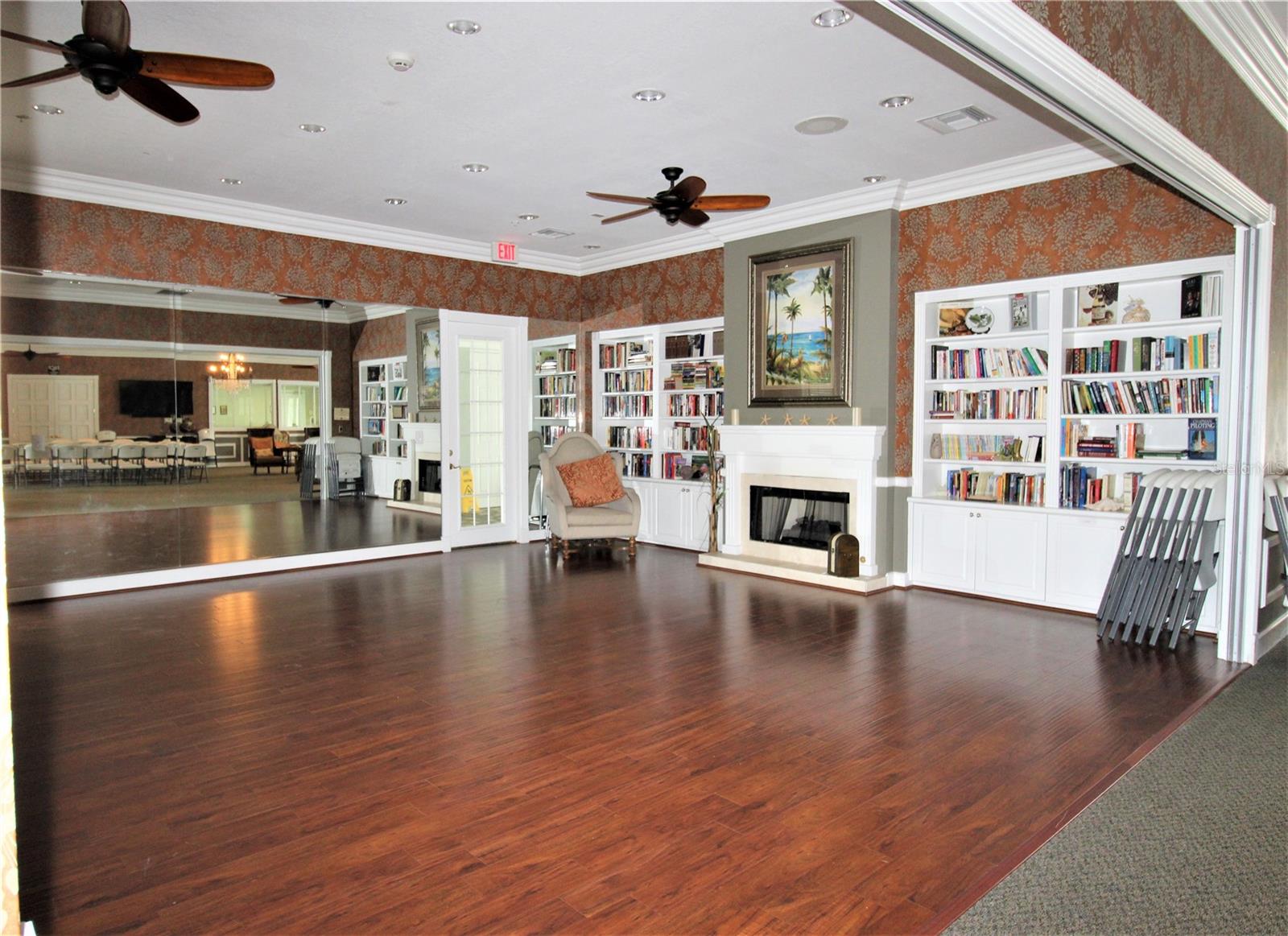 TOWNS AT LAKESIDE - Residential Lease