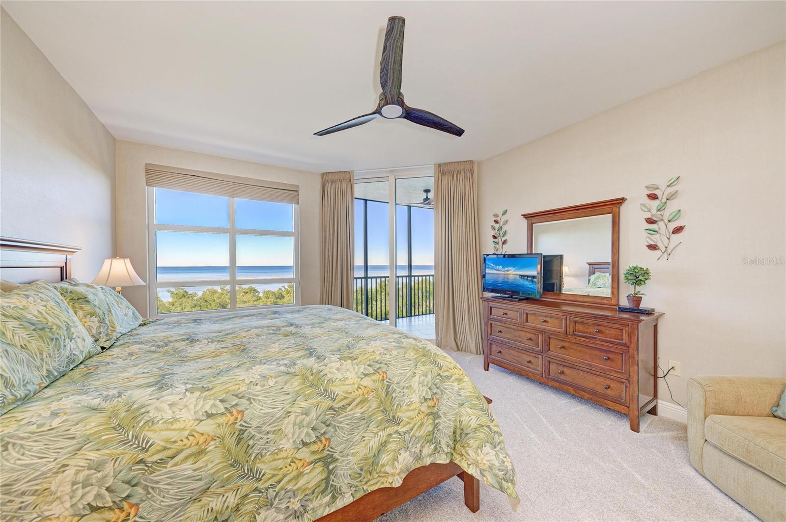 GRANDE IS TWRS 03 & 04 PH I - Residential