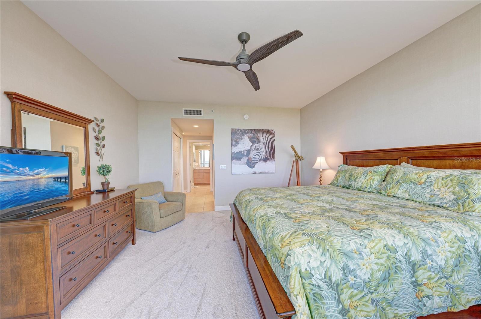 GRANDE IS TWRS 03 & 04 PH I - Residential