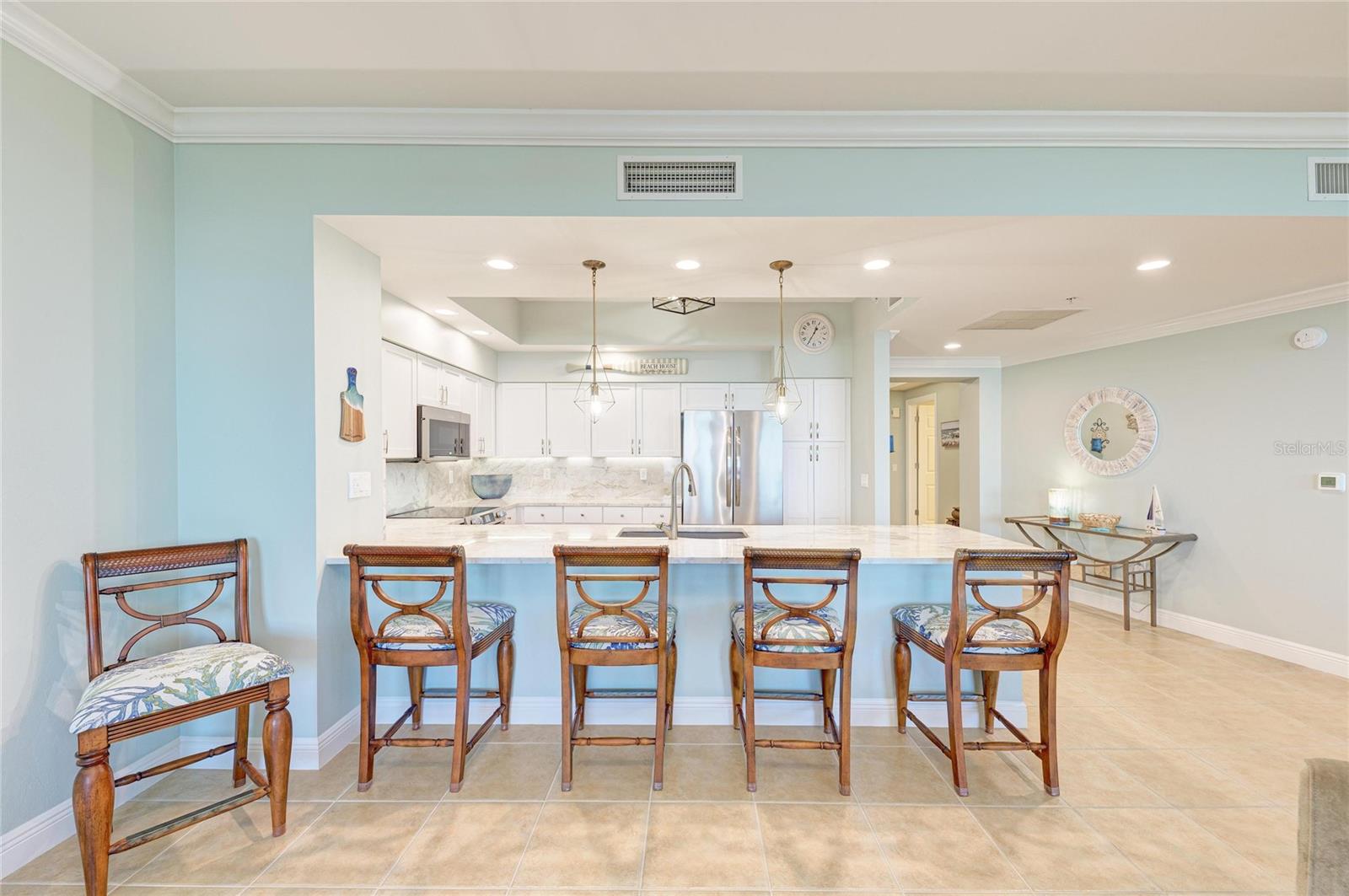 GRANDE IS TWRS 03 & 04 PH I - Residential