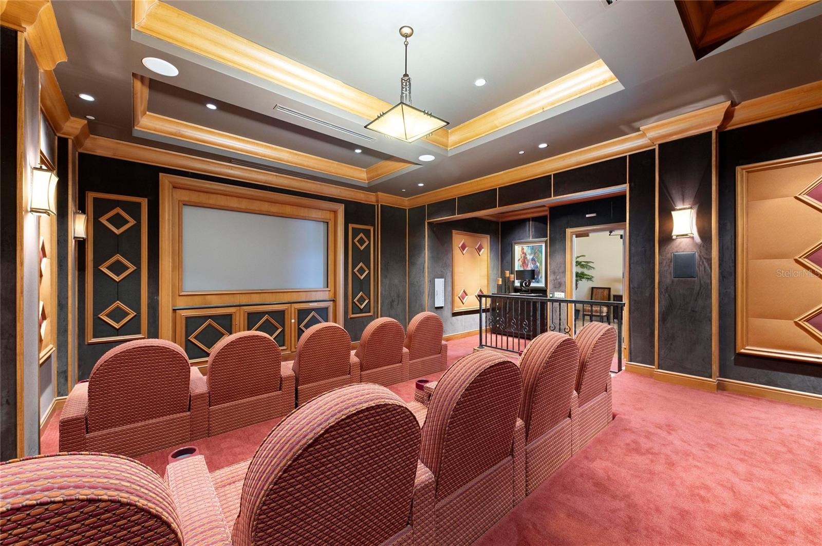 GRANDE IS TWRS 03 & 04 PH I - Residential