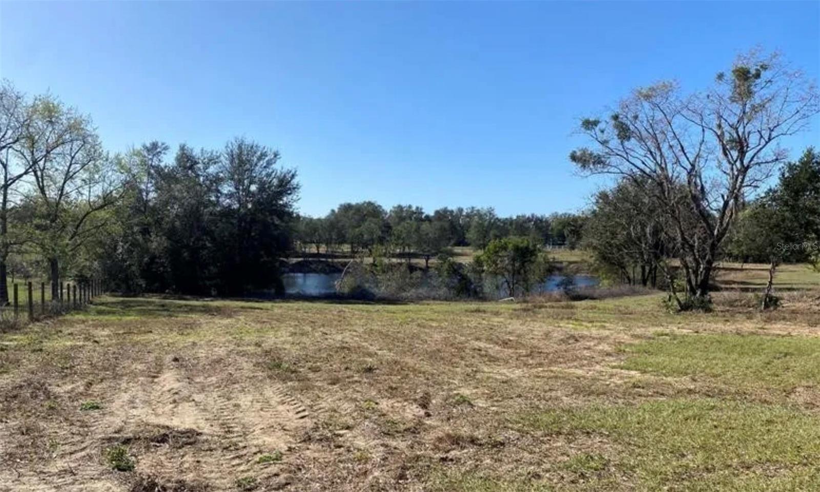 HUNTERS RIDGE SUB - Land