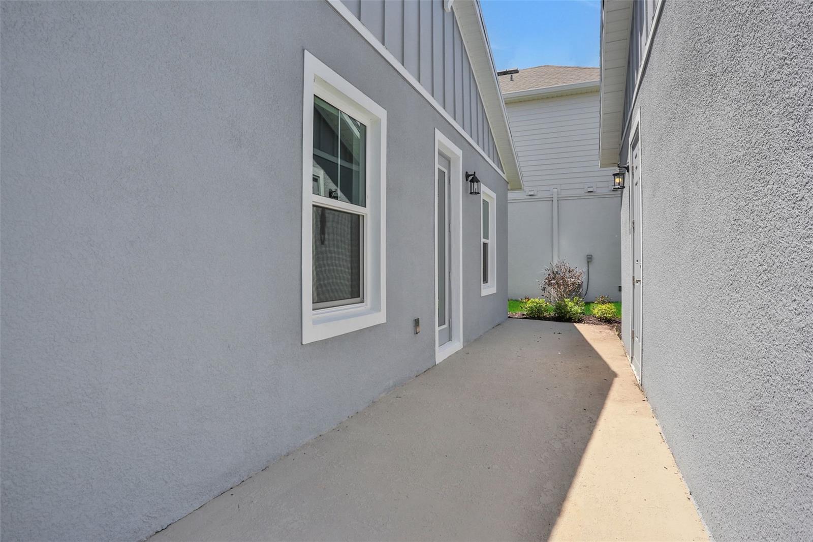 BUNGALOW WALK LAKEWOOD RANCH NEIGHBORHOOD - Residential