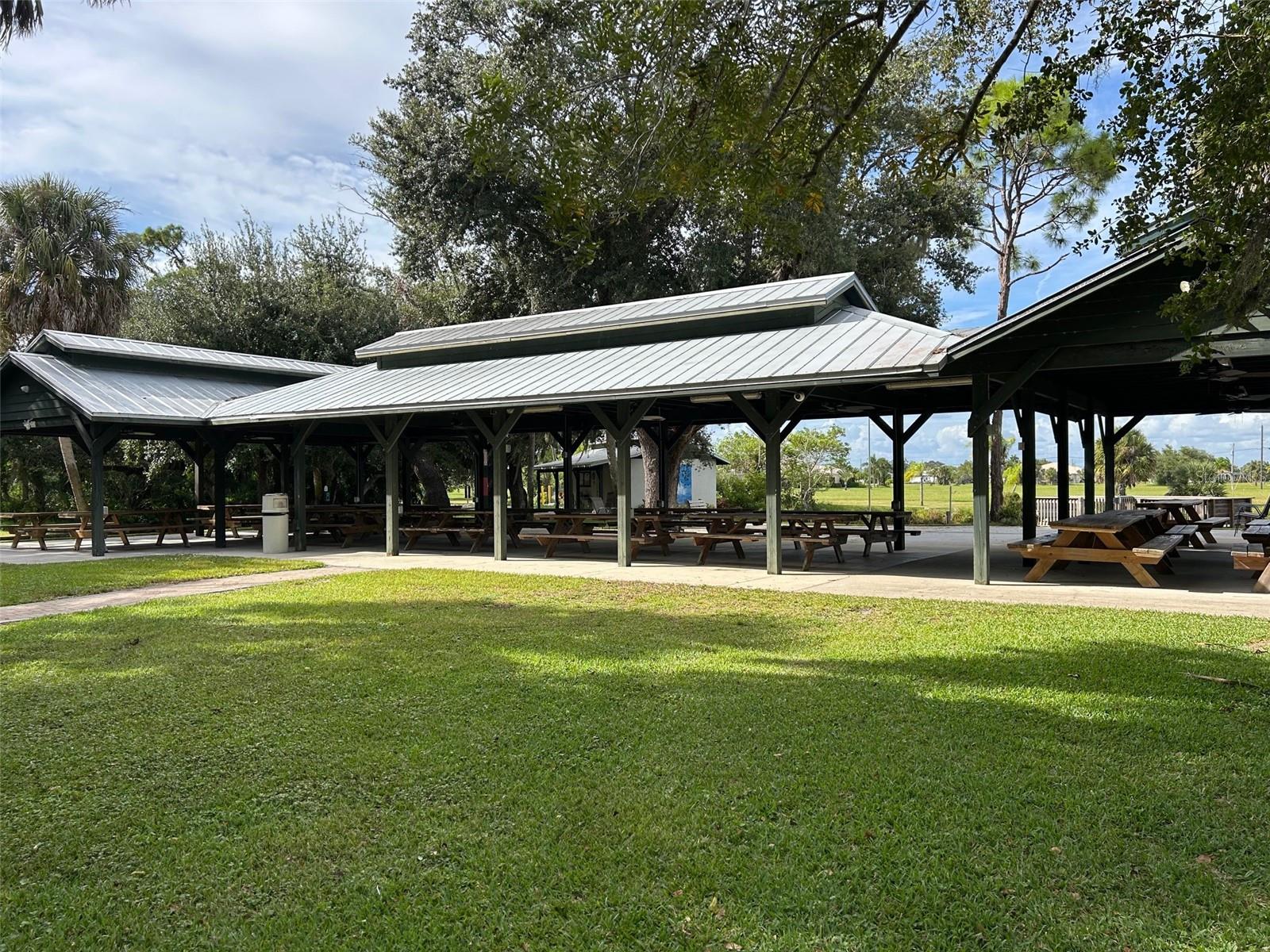 PUNTA GORDA ISLES SEC 21 - Land