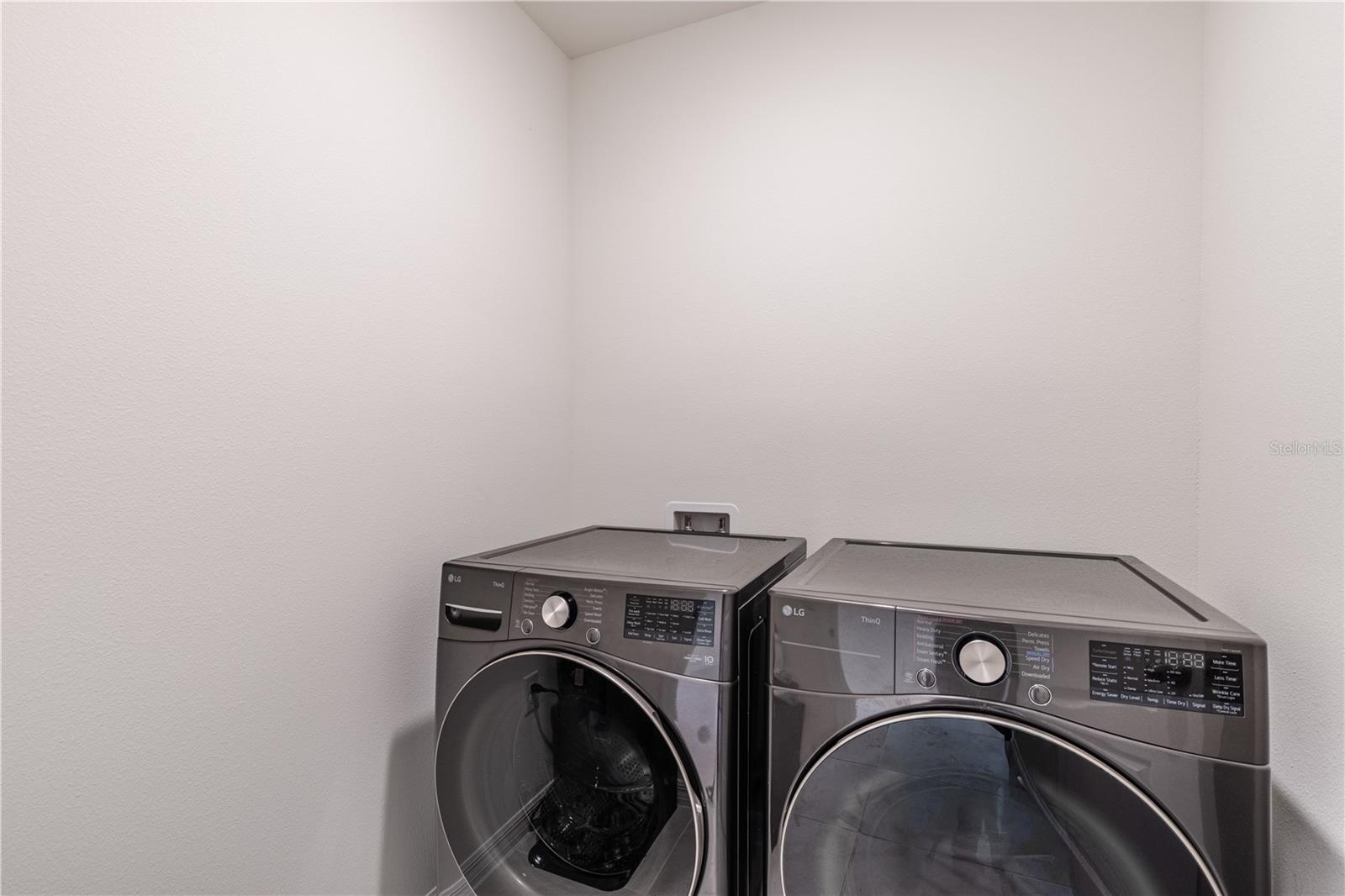 MAGNOLIA POINTE PH 1 - Residential