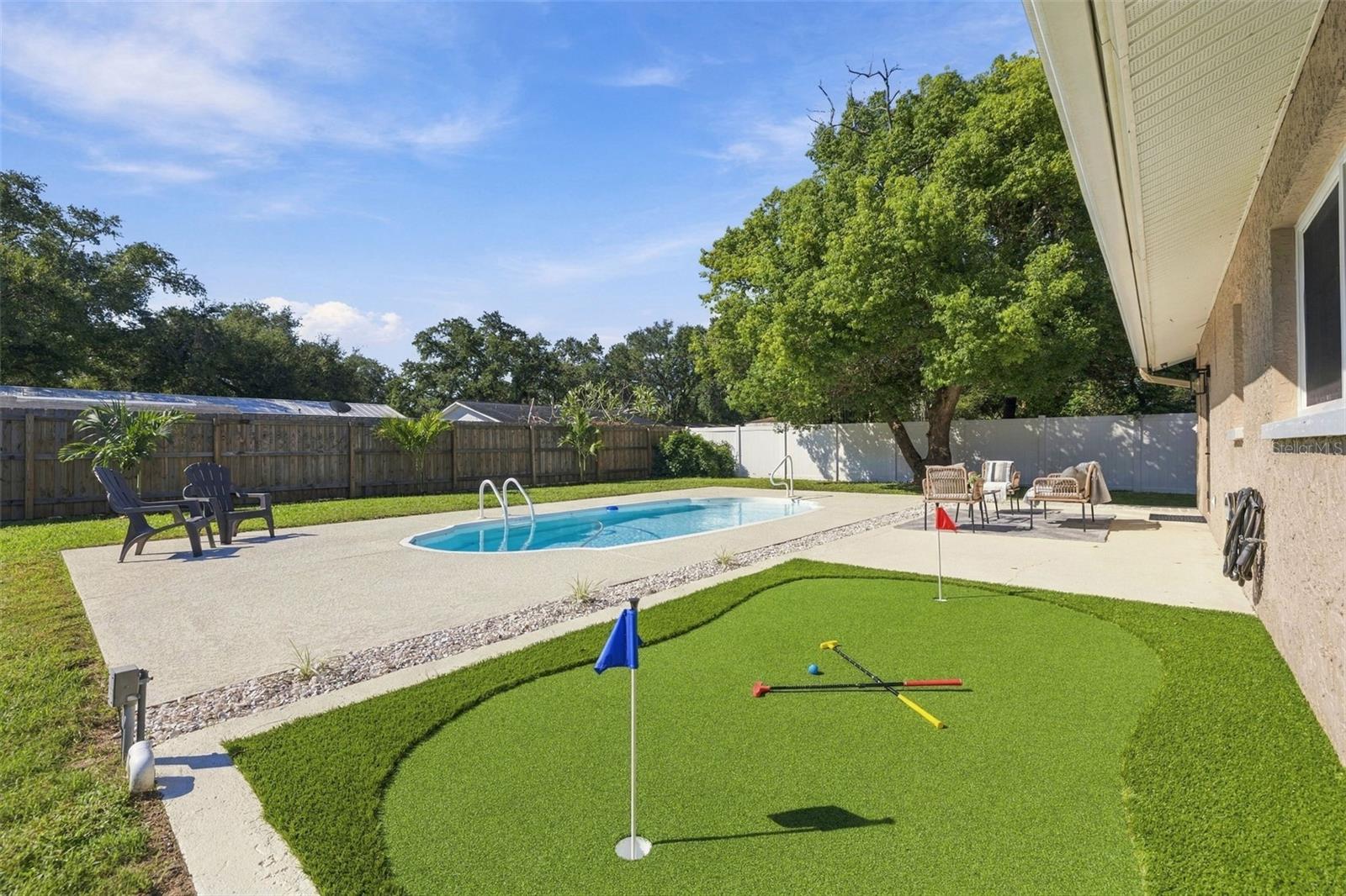 1613 GREENWOOD DRIVE