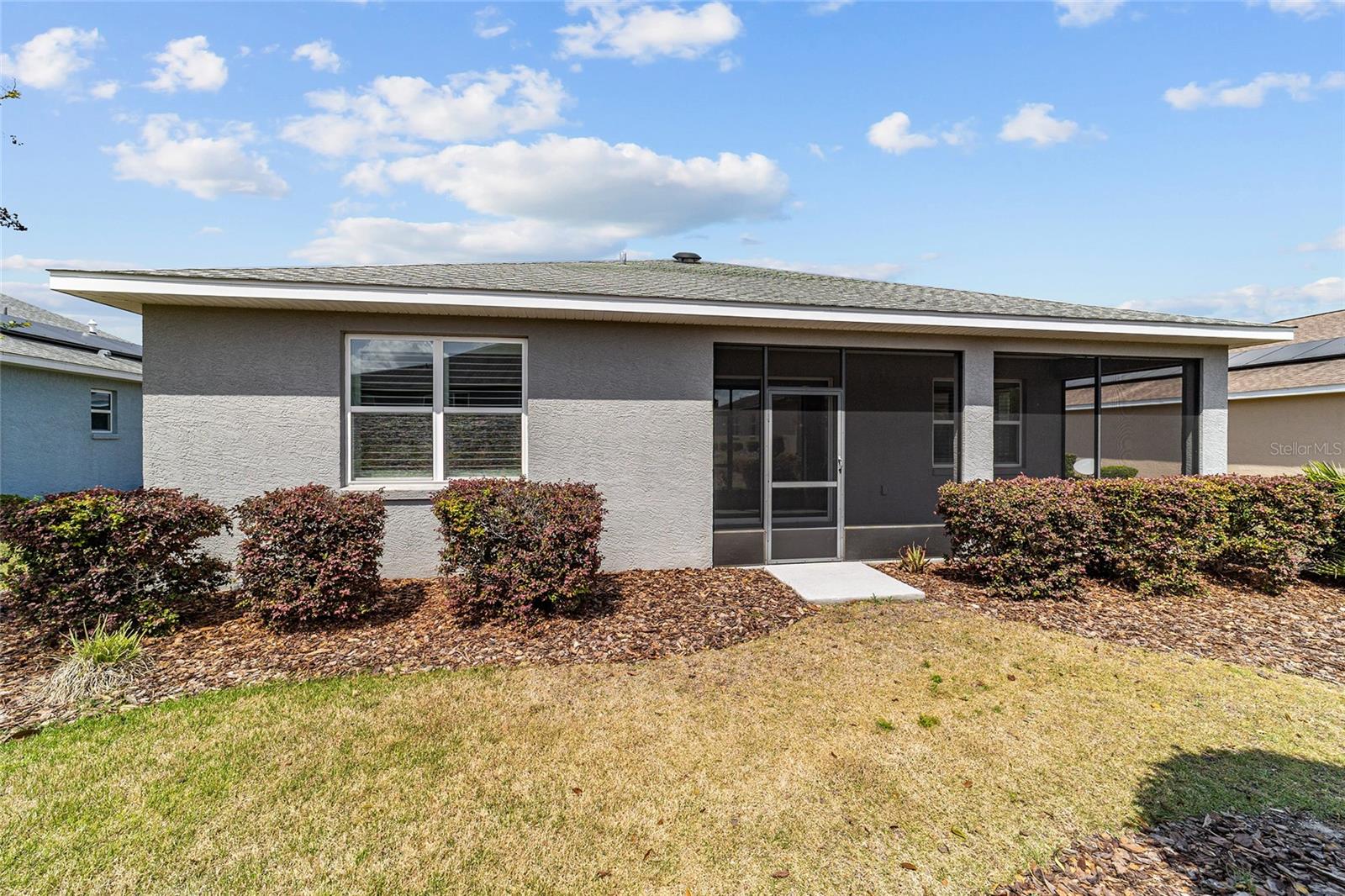 ON TOP OF THE WORLD - AVALON - Residential