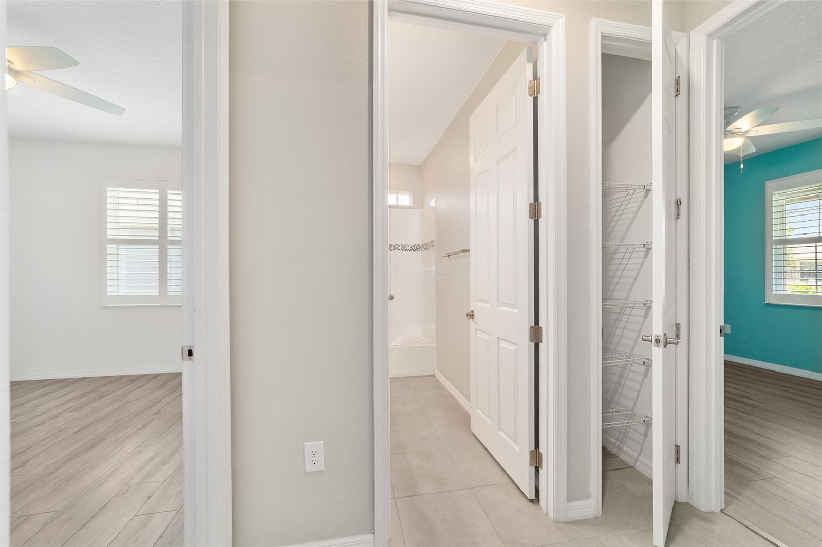 ON TOP OF THE WORLD - AVALON - Residential