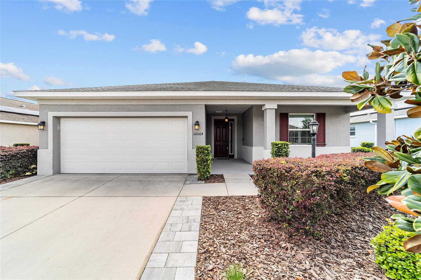 ON TOP OF THE WORLD - AVALON - Residential