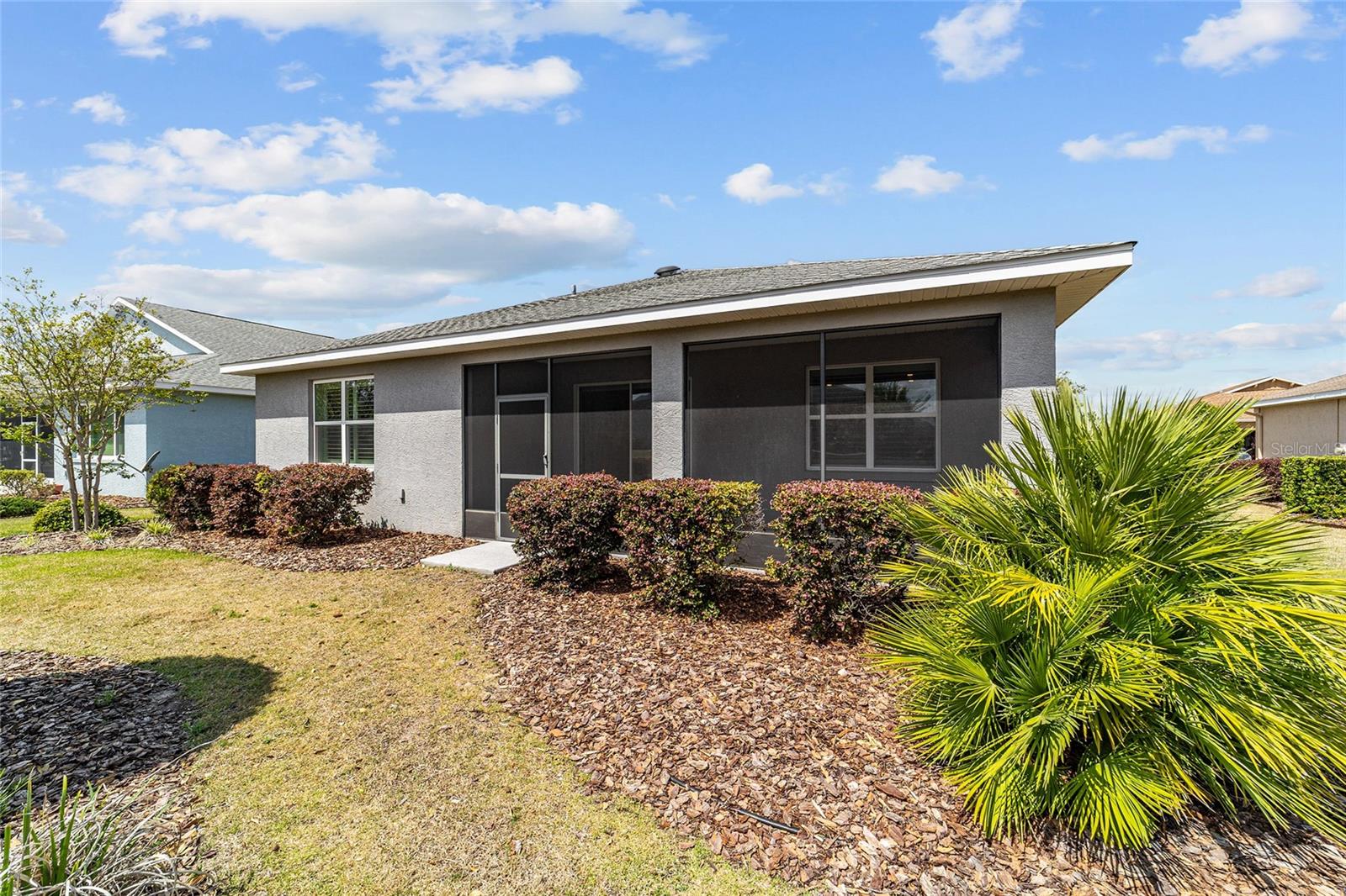 ON TOP OF THE WORLD - AVALON - Residential