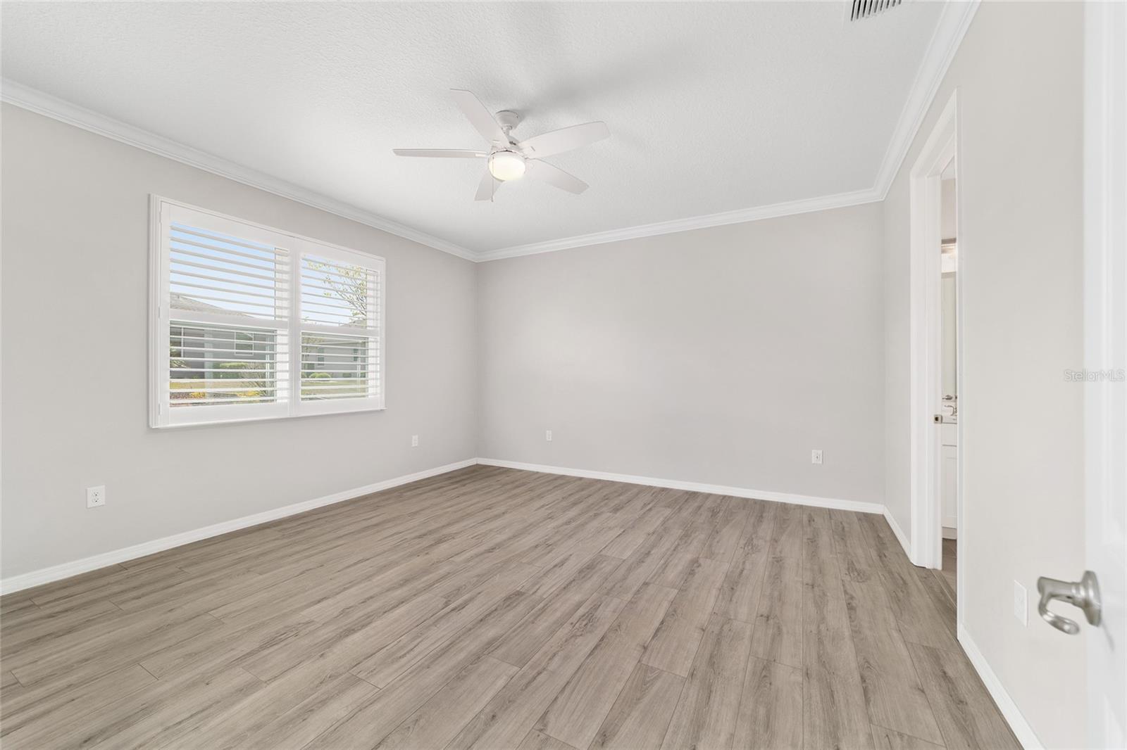 ON TOP OF THE WORLD - AVALON - Residential