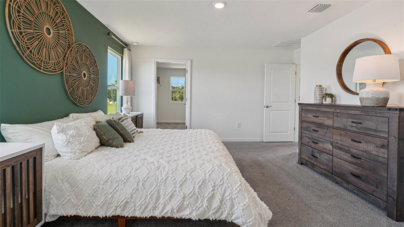 TWISTED OAKS - Residential