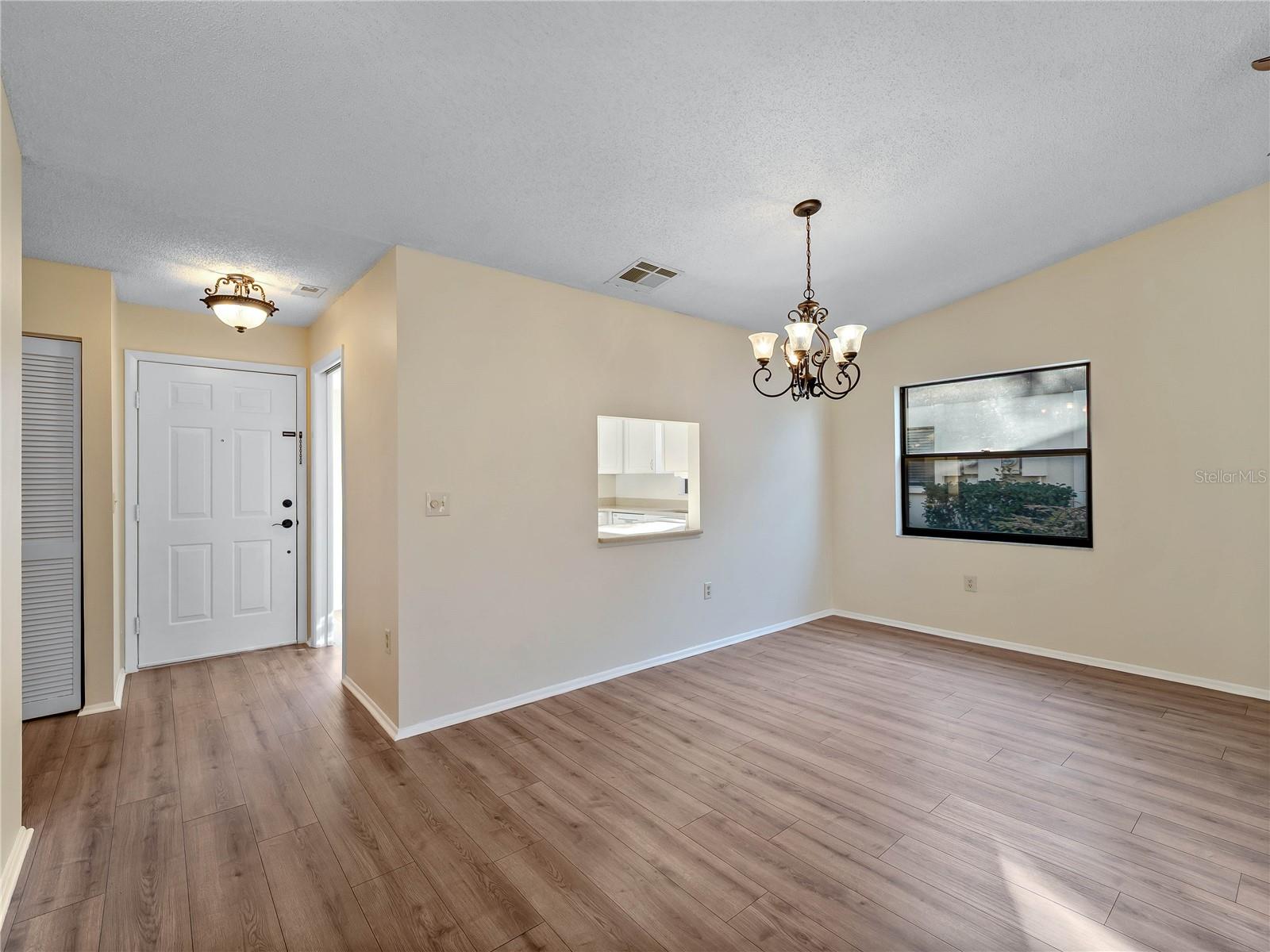 VILLAGE OAKS SEC B - Residential