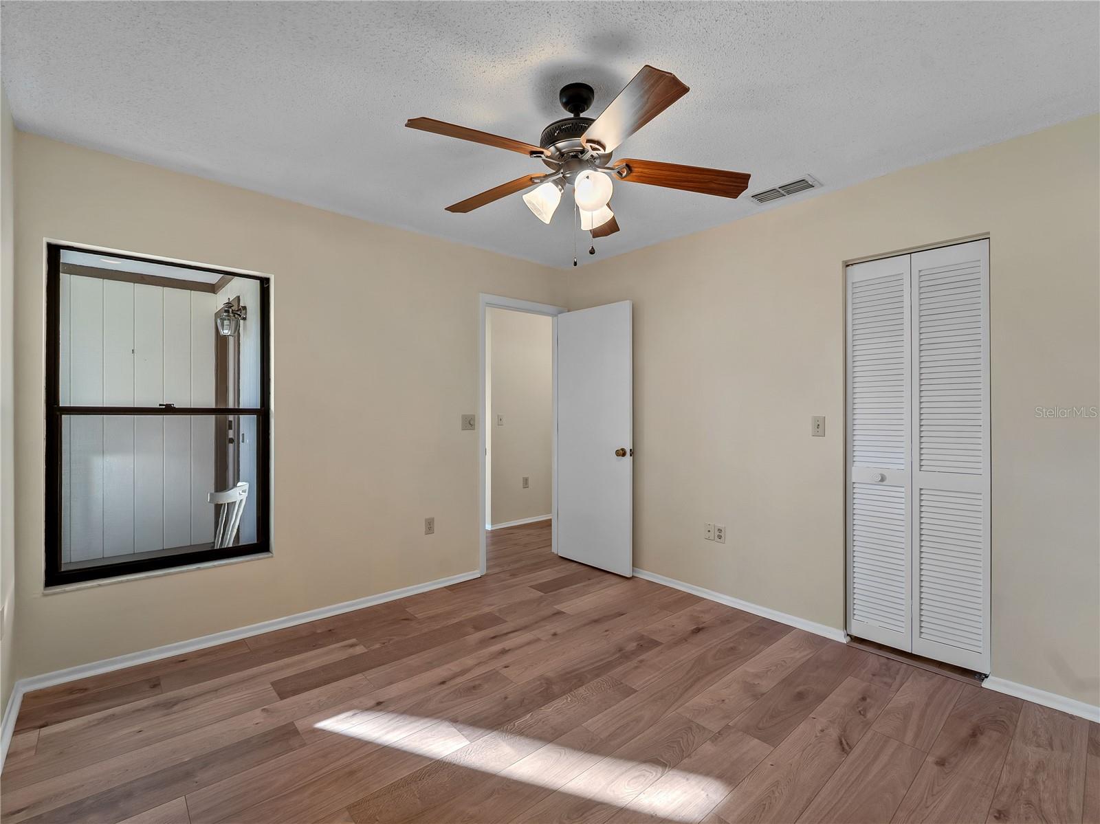 VILLAGE OAKS SEC B - Residential