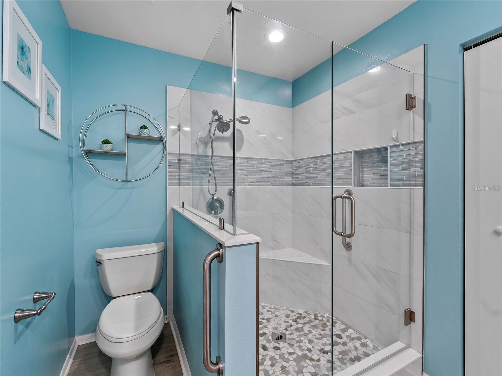 VILLAGE OAKS SEC B - Residential