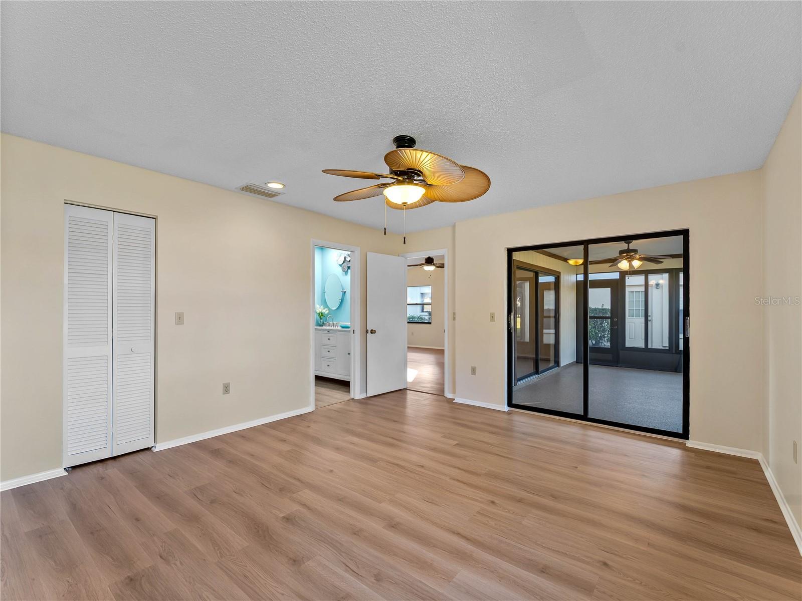 VILLAGE OAKS SEC B - Residential