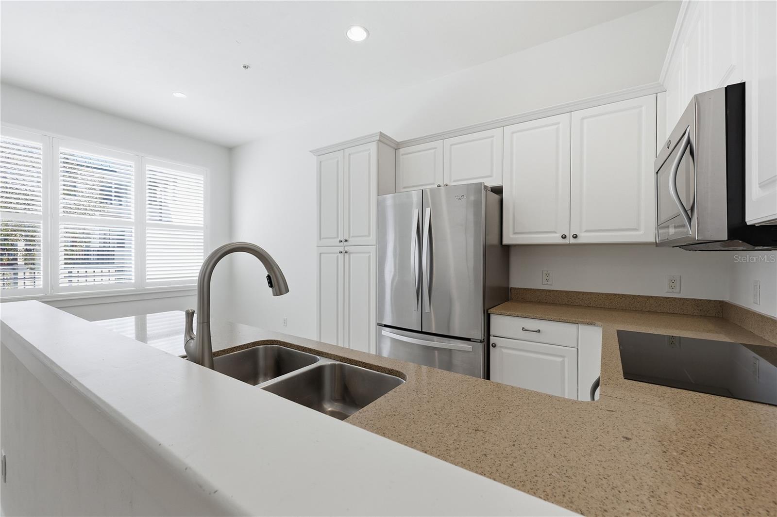 REGENTS PARK - Residential