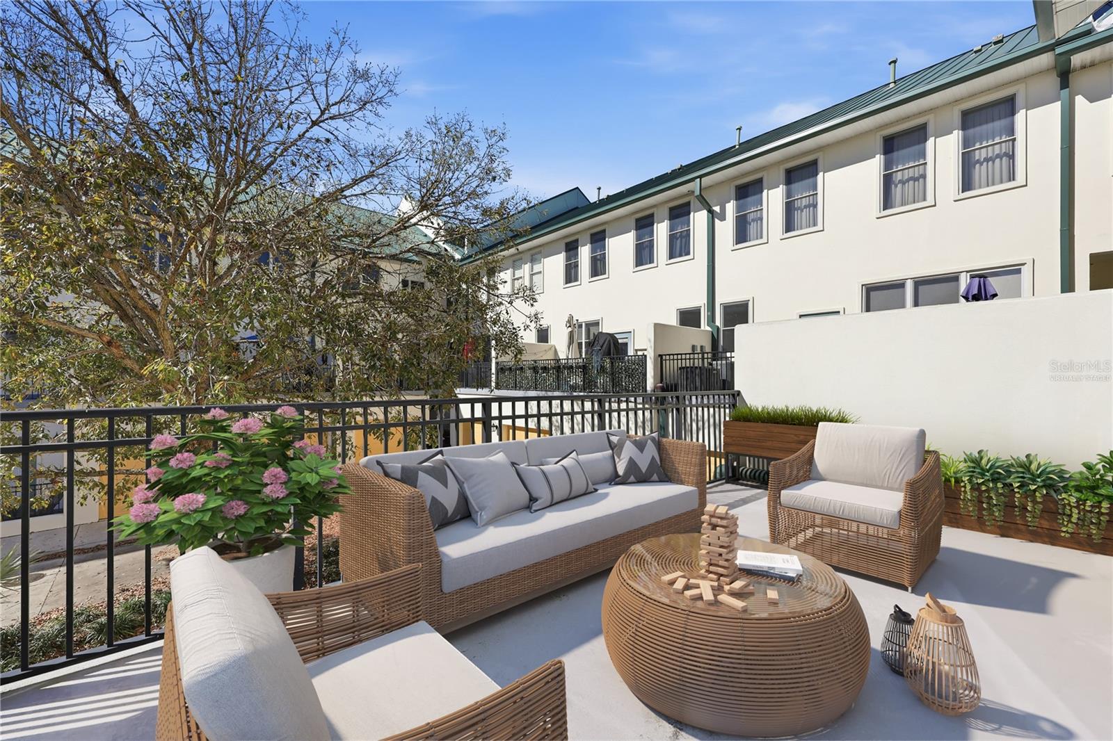 REGENTS PARK - Residential