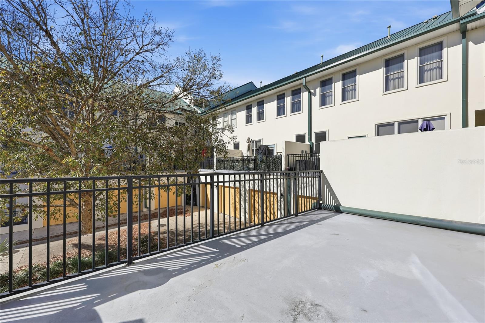 REGENTS PARK - Residential