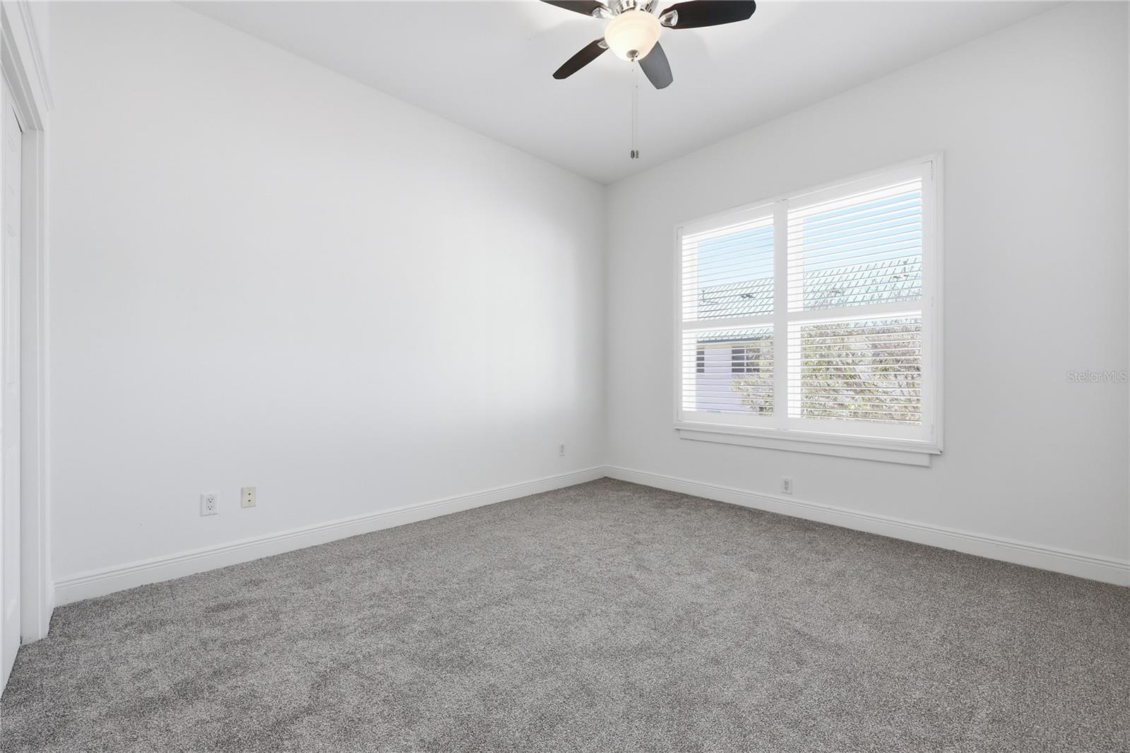 REGENTS PARK - Residential