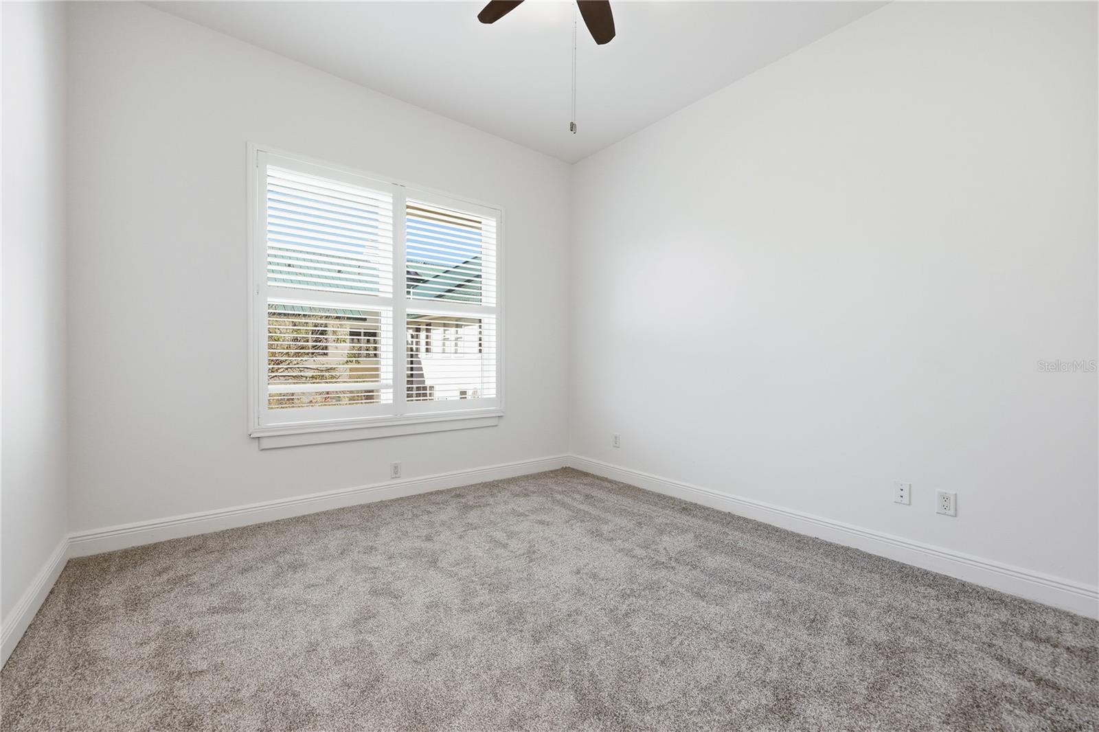 REGENTS PARK - Residential