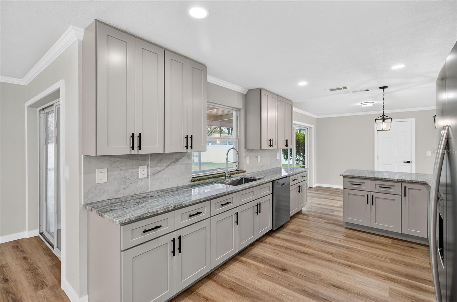 SHORE ACRES PT REP OF 2ND REP OF VENICE SE - Residential