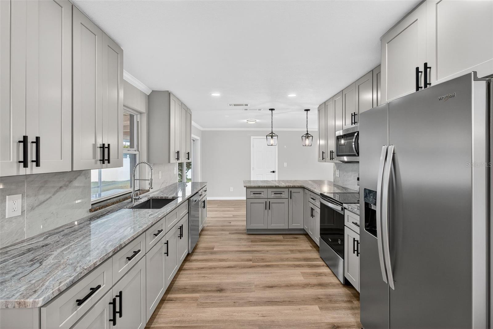 SHORE ACRES PT REP OF 2ND REP OF VENICE SE - Residential