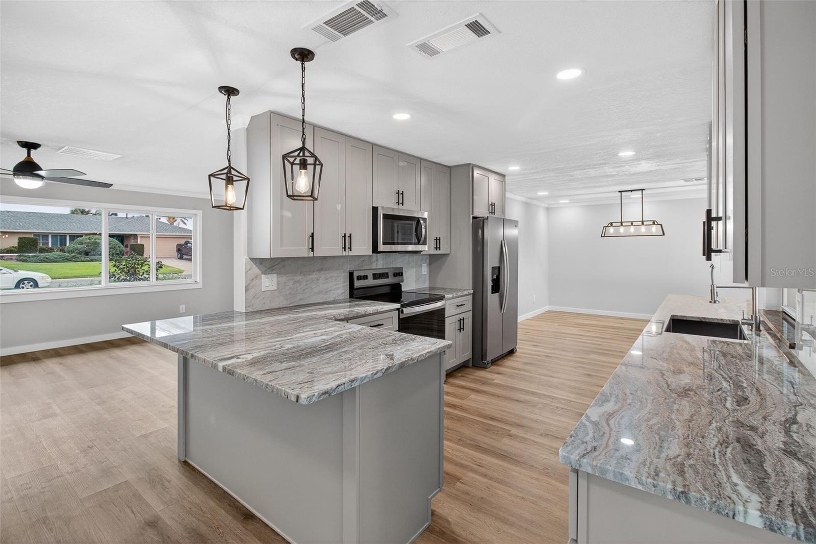 SHORE ACRES PT REP OF 2ND REP OF VENICE SE - Residential