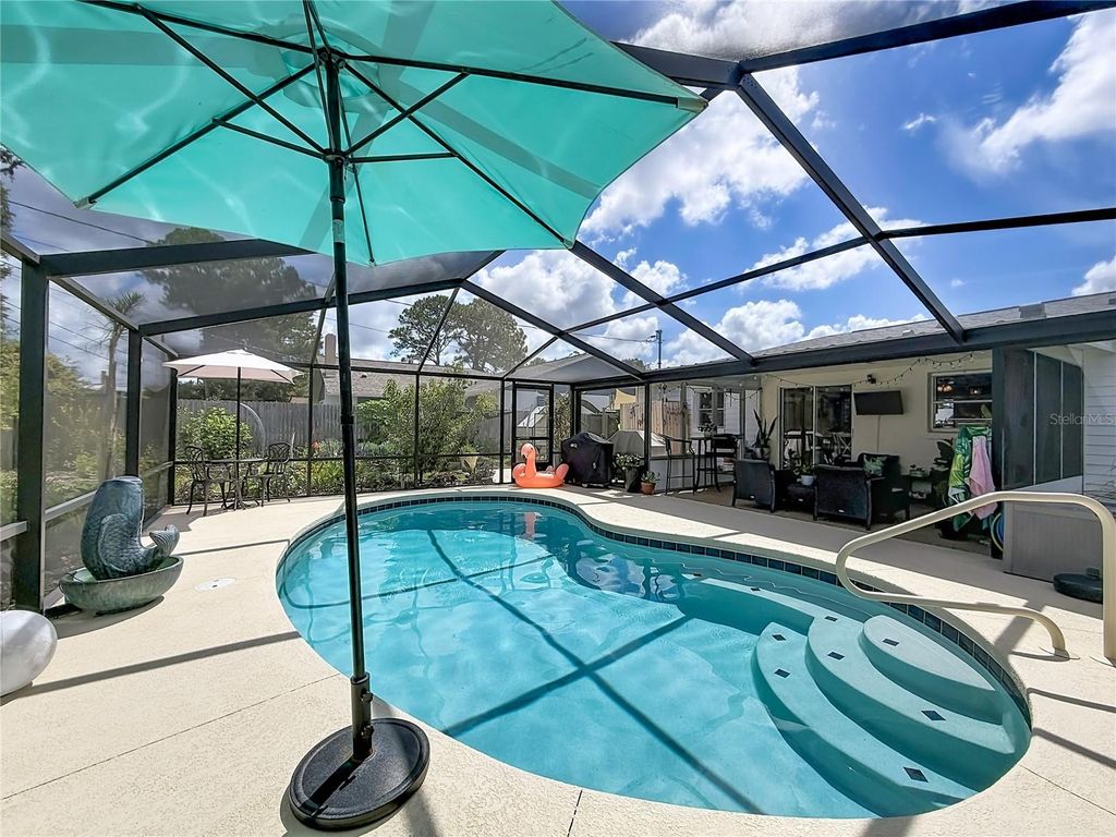 Photo of 302 S Tyler Street, Beverly Hills, FL 34465 (MLS # OM725220)