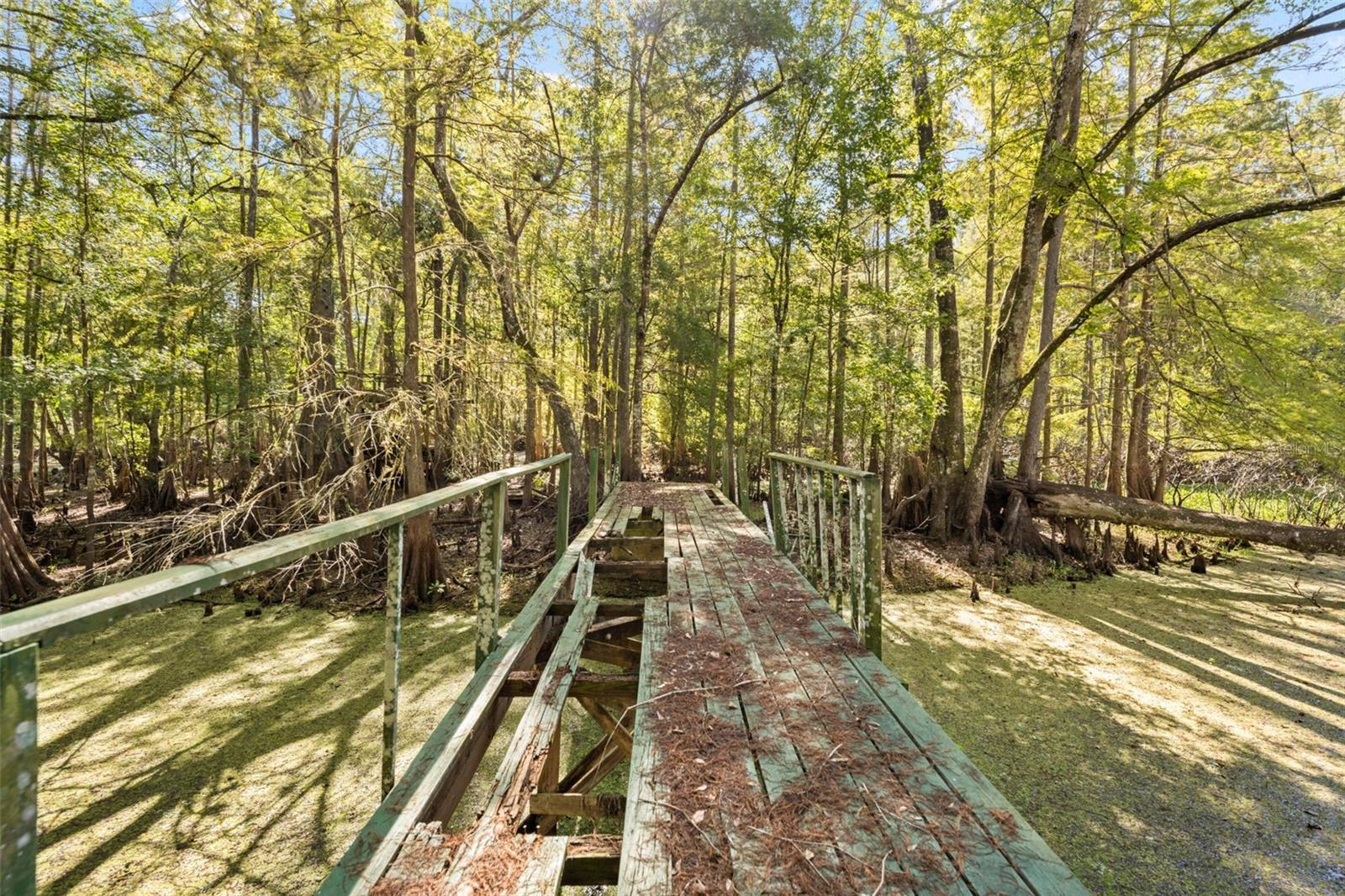 UNREC TRACTS IN 01-21S-20E - Residential