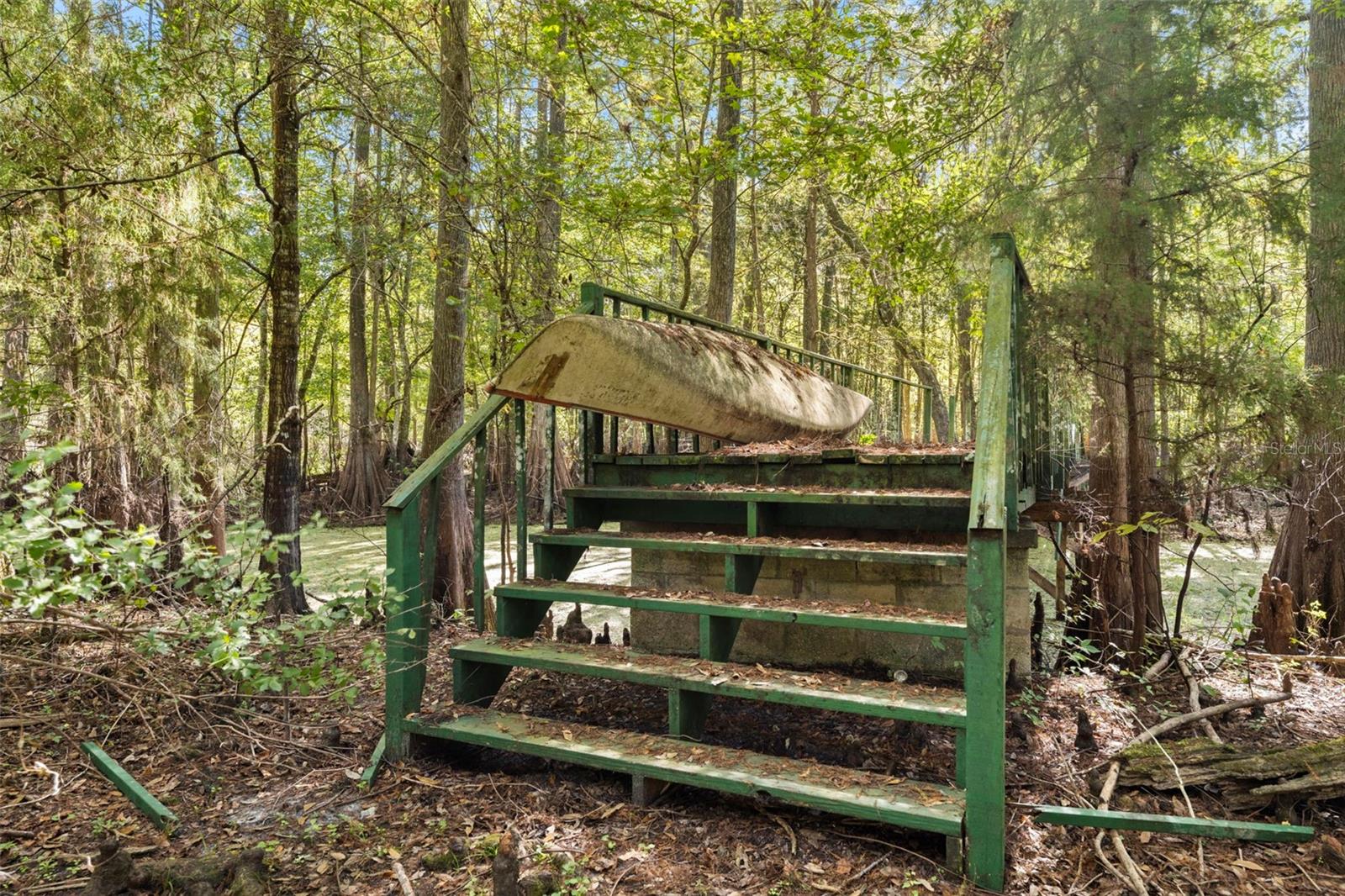 UNREC TRACTS IN 01-21S-20E - Residential